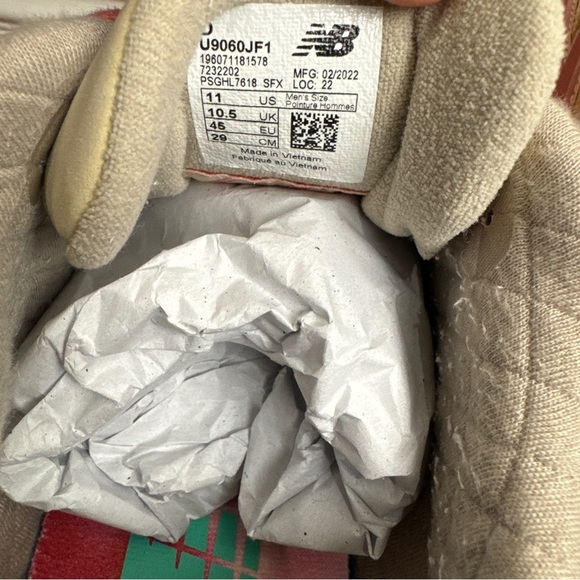 New Balance 9060 Joe Freshgoods Inside Voices Penny Cookie Pink Size 11 - Picture 7 of 11